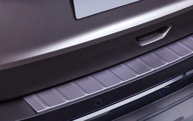 Накладка декоративна захисна заднього бампера X-Trail T33 (37417)