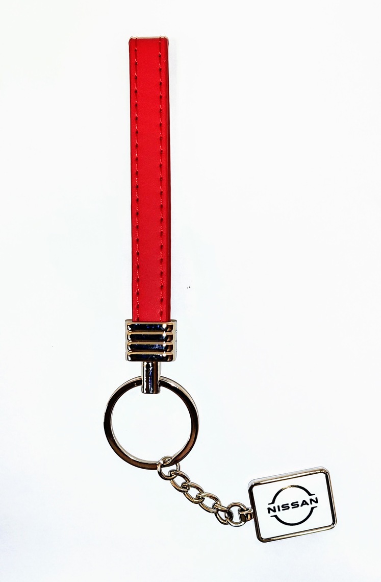 Брелок Nissan, прямокутний з червоним ремінцем (41523)