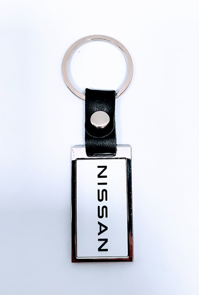 Брелок Nissan, білий прямокутний (41525)