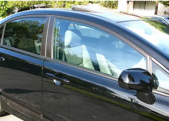Тонування атермальною плівкою скла передніх дверей + лобового скла (35111)