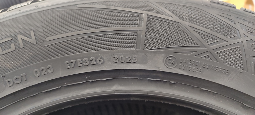 Автошина зимова 235/55 R19 Vredestein Wintrac Pro+ XL 105V (43573)