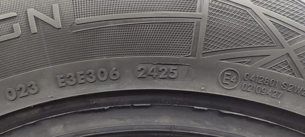 Автошина зимова 215/65 R17 Vredestein Wintrac Pro+ XL 99V (43577)