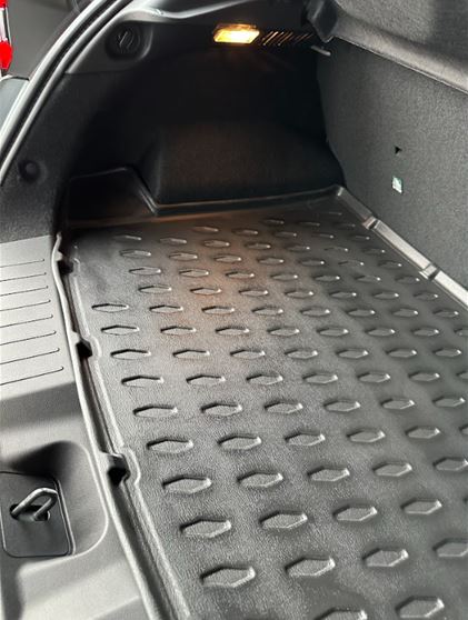 Килимок багажника гнучкий, гумовий, верхній JUKE F16 (35055)